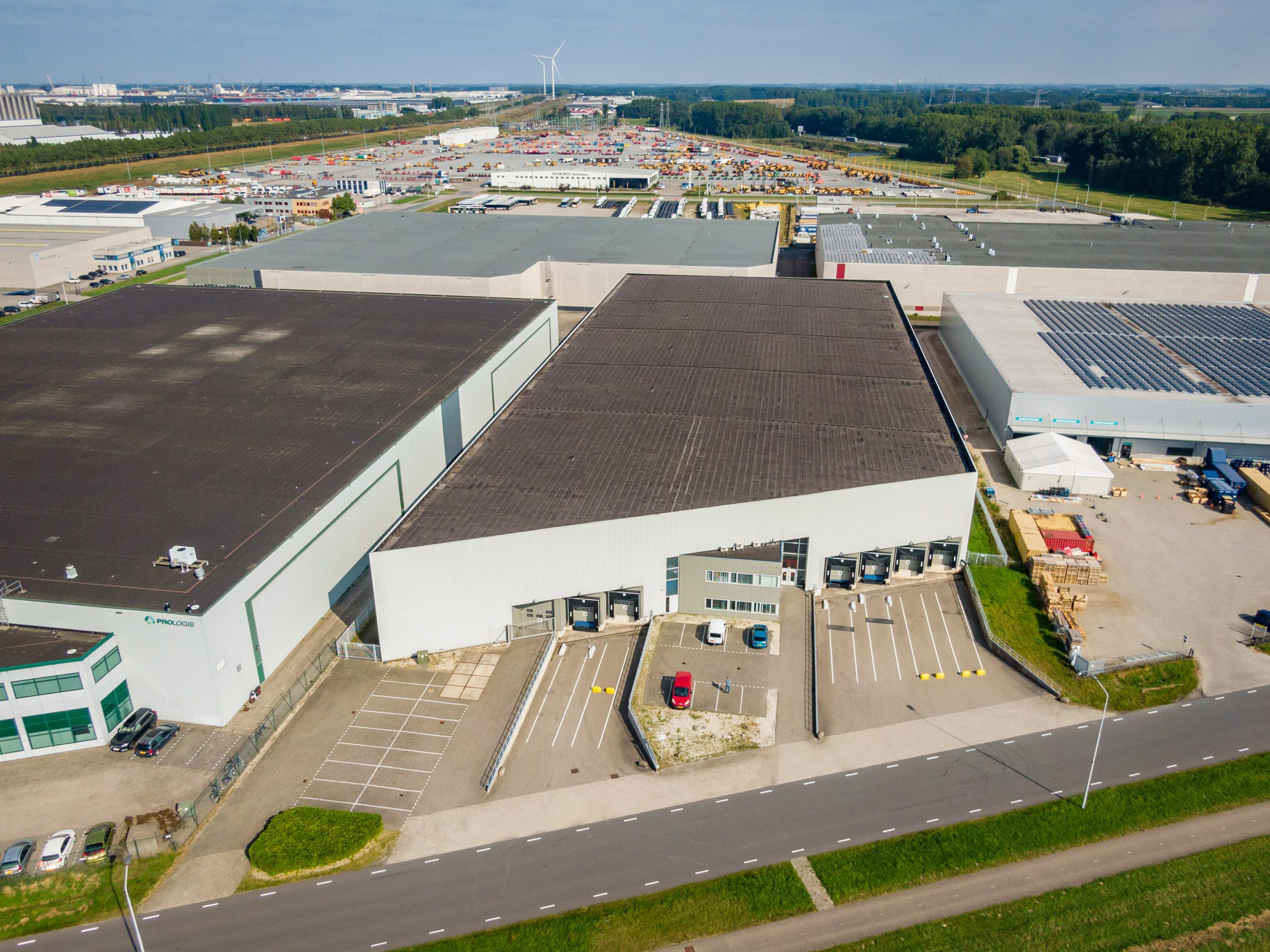 Moerdijk Tradeboulevard 5 GARBE Industrial Real Estate Netherlands